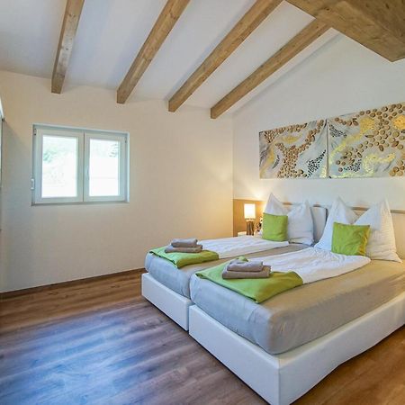 Auszeit Steiraland Penthouse 9 Mit Grossen Balkon Und Parkplatz Apartment Leoben  Bagian luar foto