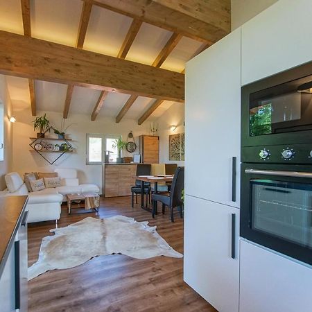 Auszeit Steiraland Penthouse 9 Mit Grossen Balkon Und Parkplatz Apartment Leoben  Bagian luar foto